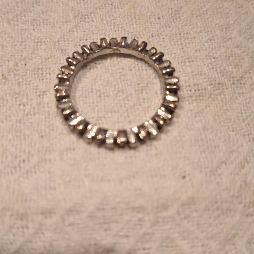 Ring - Picture 2 of 3